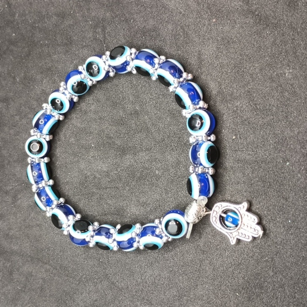 Beaded blue evil eye stretch bracelet hand charm